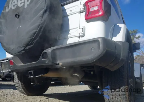 2021 Jeep Wrangler Unlimited Sahara Altitude 4X4 from USA, damaged, VIN 1C4HJXEG8MW600007